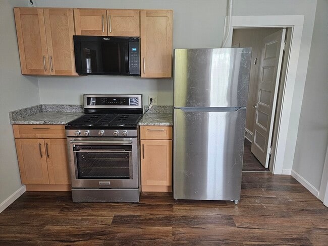 Building Photo - 21 Baldwin St Unit 1