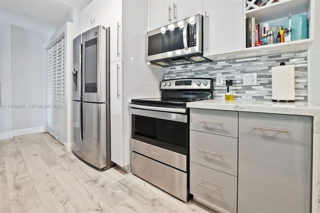Photo - 15770 SW 104th Terrace Unit 301