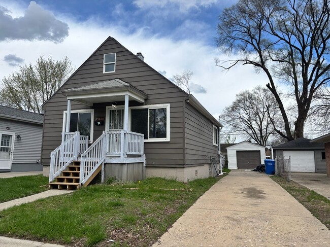 Building Photo - 21434 Panama St