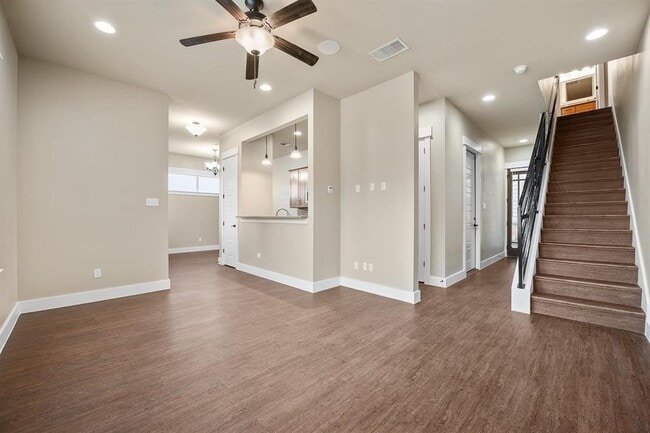 Photo - 1704 Cedar Bend Dr Unit 5B