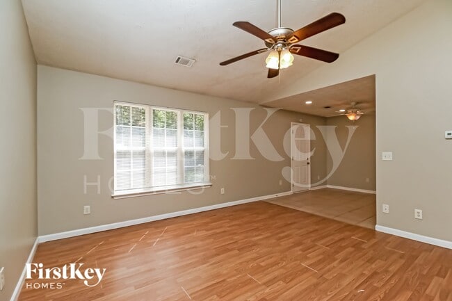 300 Mote Cir