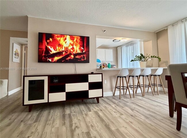 Building Photo - 210 174th St Unit L11