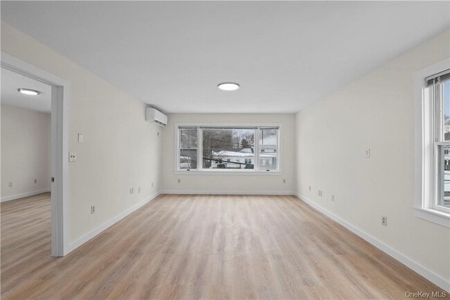Photo - 174 E Lake Blvd Unidad R2