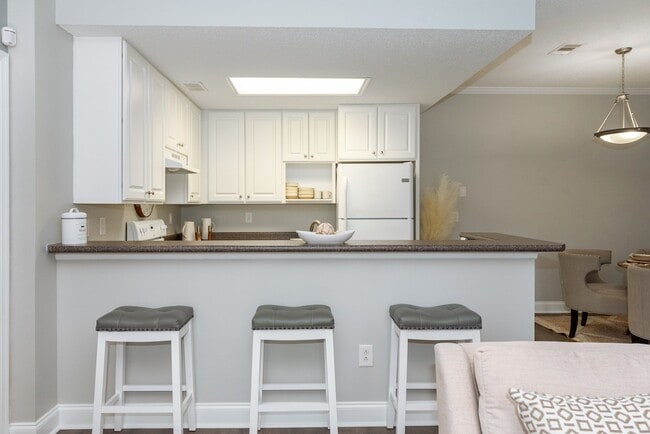 Photo - Hawthorne Meadowview