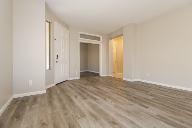 Photo - 15233 W Banff Ln