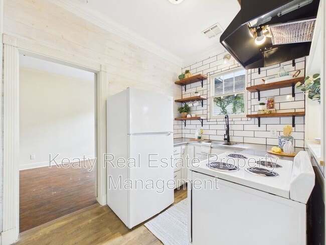 Photo - 617 E Vermilion St