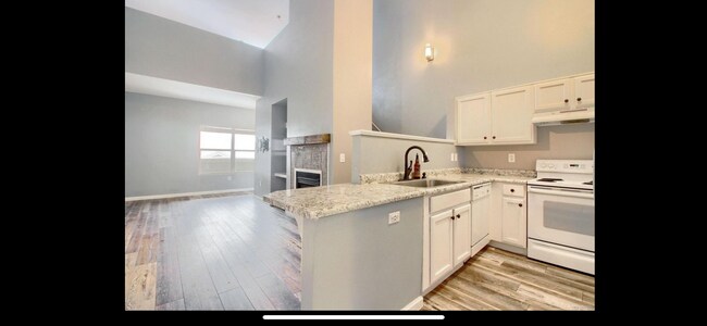 Photo - 18332 E Flora Dr Unit E