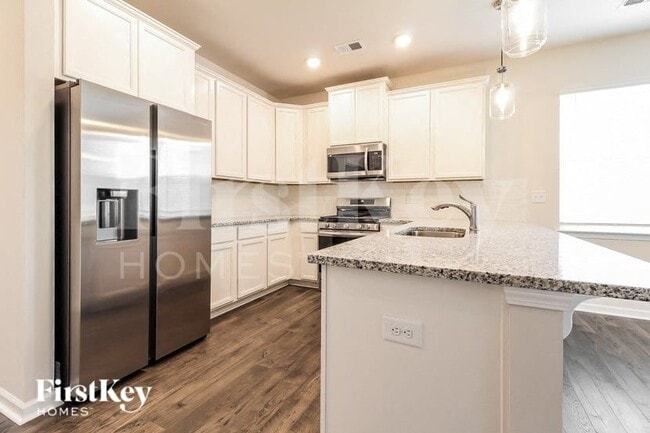 Photo - 808 Birchcrest Wy