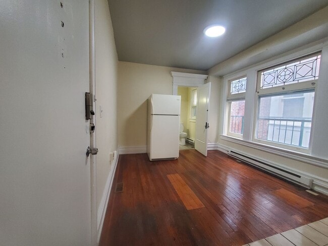 Photo - 1639 W Turner St Unit 2F