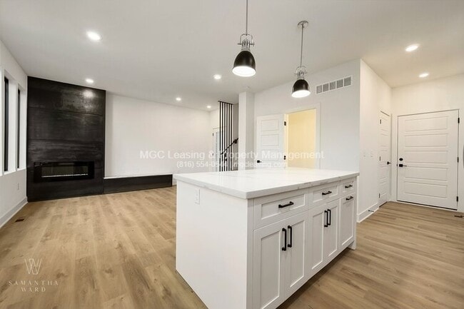 Photo - 6523 Marsh Ave