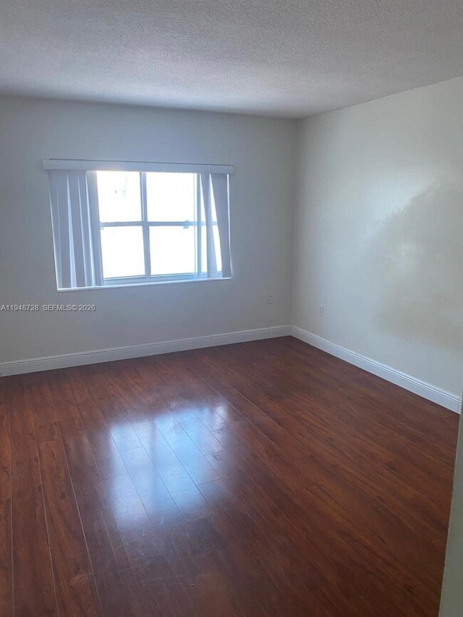 Photo - 400 Kings Point Dr Unit 330