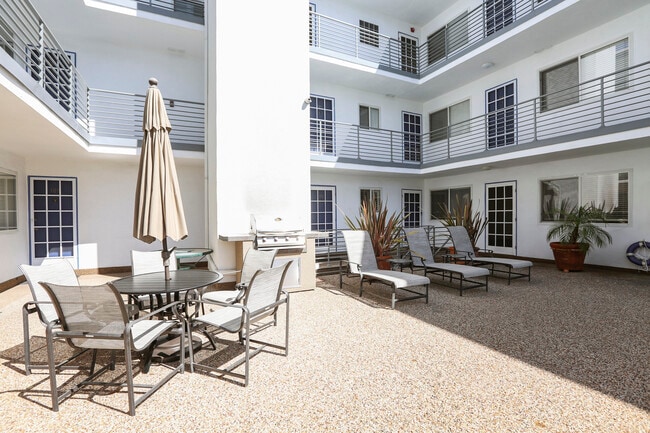 Photo - 229 Bicknell Ave Unit 305