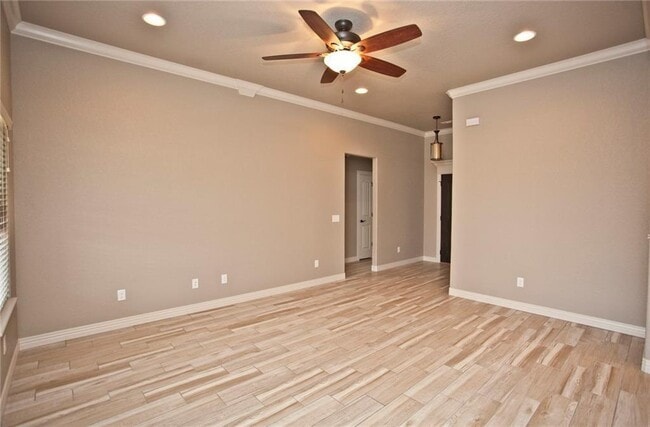 Photo - 728 NW 64th Ave