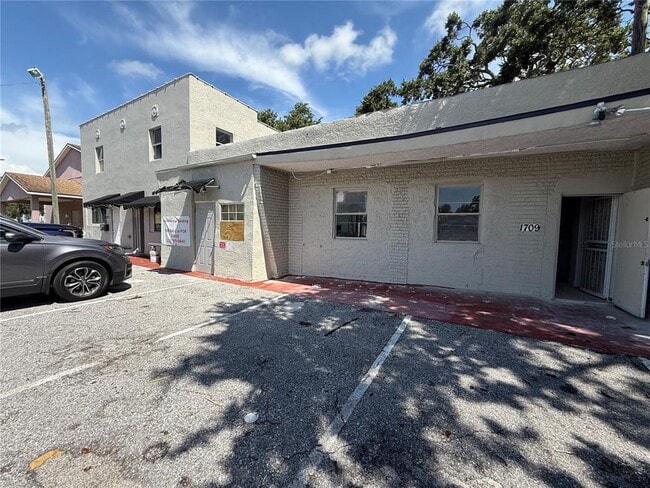 Building Photo - 1705 18th Ave S Unit E Rental