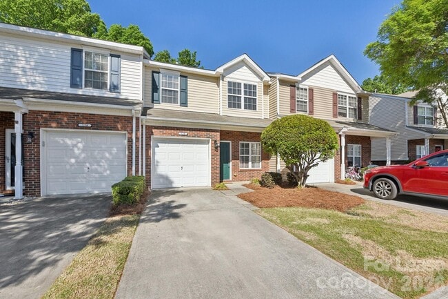 124 Clydesdale Ct