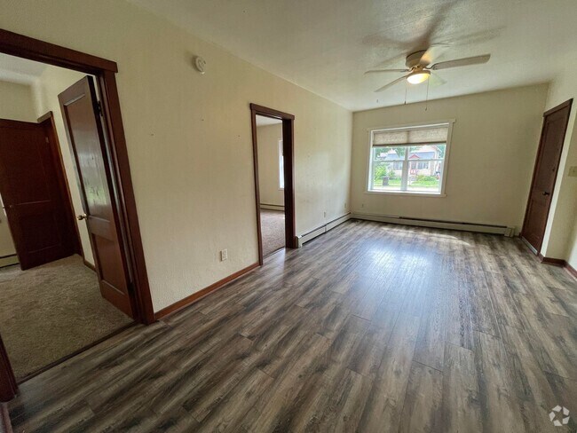 Building Photo - 625 Kent St Unit Apt 2