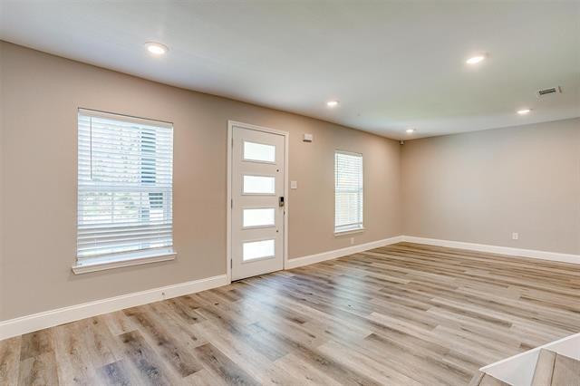 Photo - 727 Stamps Ave