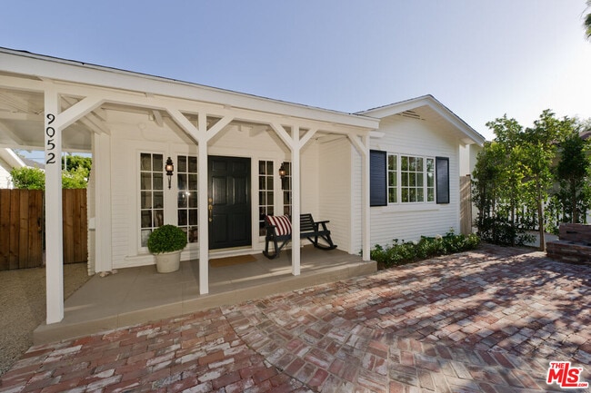 Photo - 9052 Harland Ave