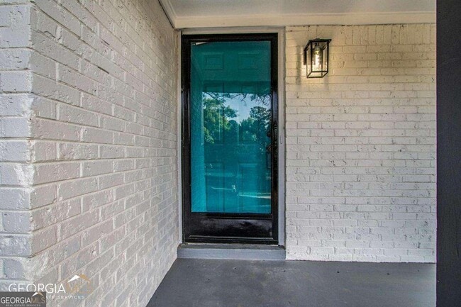 Photo - 2243 7 Oaks Cir