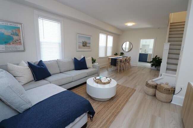Photo - 114 N Portland Ave
