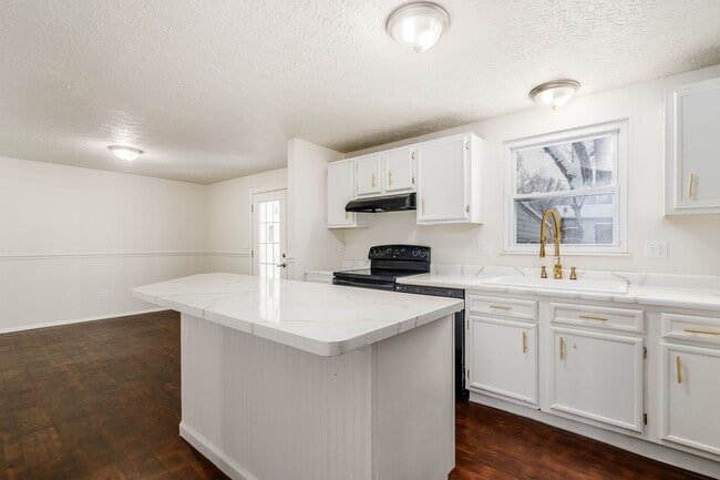 Photo - Beautifully Updated Reynoldsburg Home Near a Park!