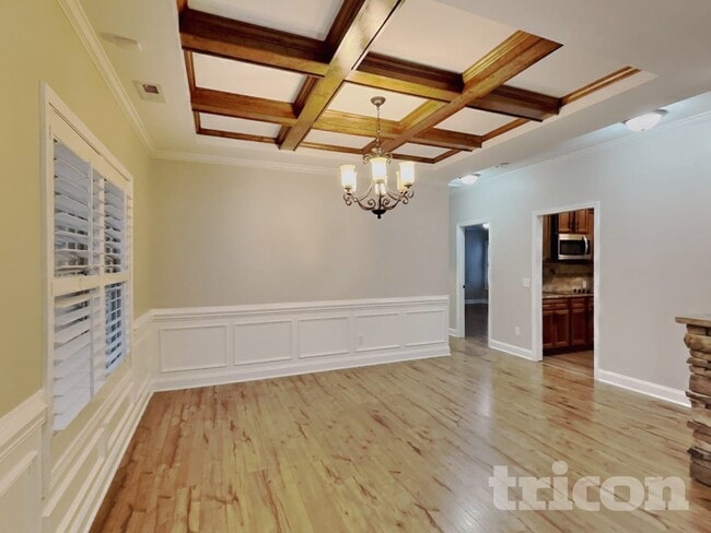 Photo - 156 Sharpstone Ln