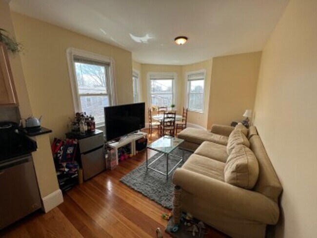 Photo - No Brokers Fee, In-Unit Washer and Dryer, Central Heat/AC, Parking for Rent