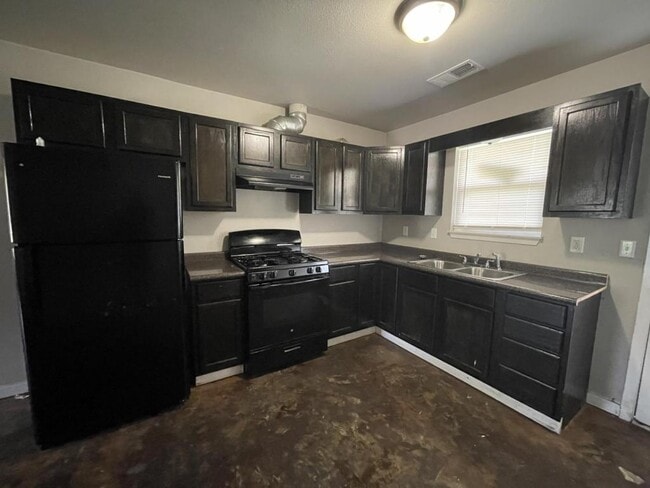 Photo - 440 Stone St