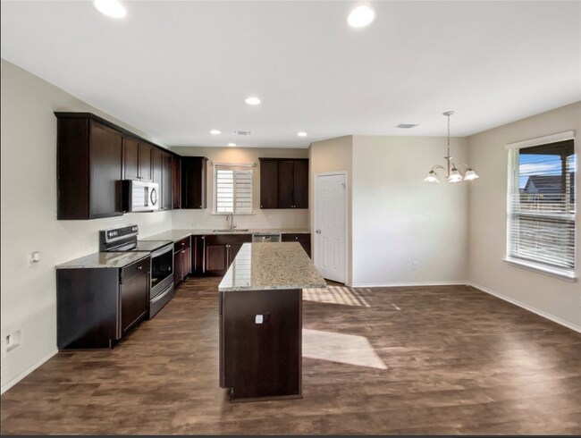 Photo - 325 Bedford Falls Ln