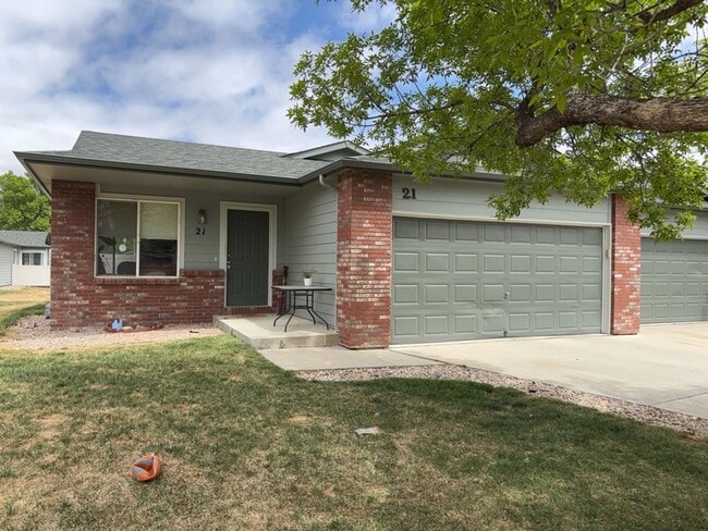 Photo - STUDENTS WELCOME! 3 Bed, 2 Bath Duplex in West Fort Collins close to Foothills