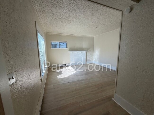 Photo - Tacoma Area 3 Bedroom 1 Bathroom Duplex Unidad #A