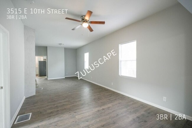 Photo - 3515 E 10th St