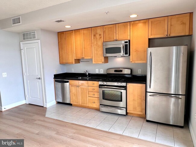 Photo - 3600 S Glebe Rd Apartment Unit 507W