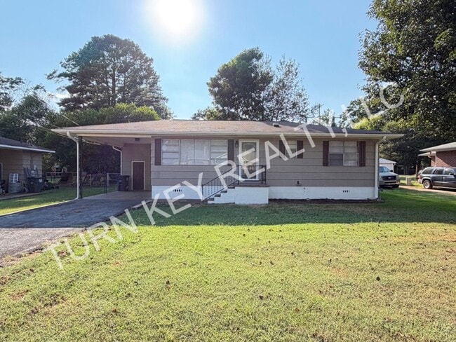 Building Photo - 2724 Clyburne St