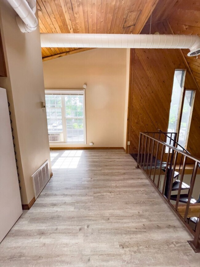 Photo - 2604 W Ethel Ave Unit 2604 1/2