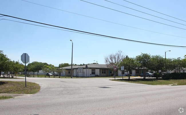Photo - Crystal Lakes Manor