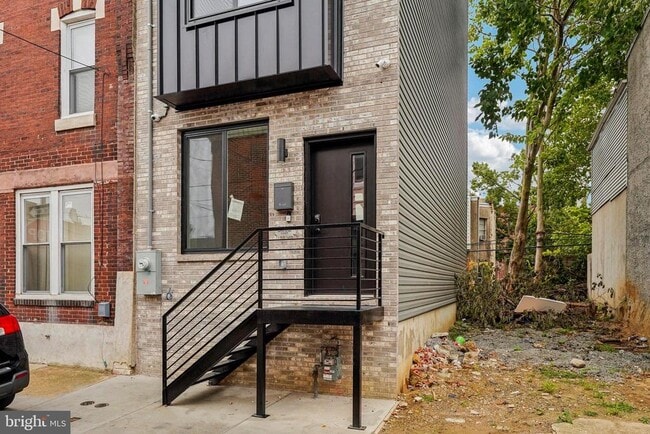 Building Photo - 2602 Earp St