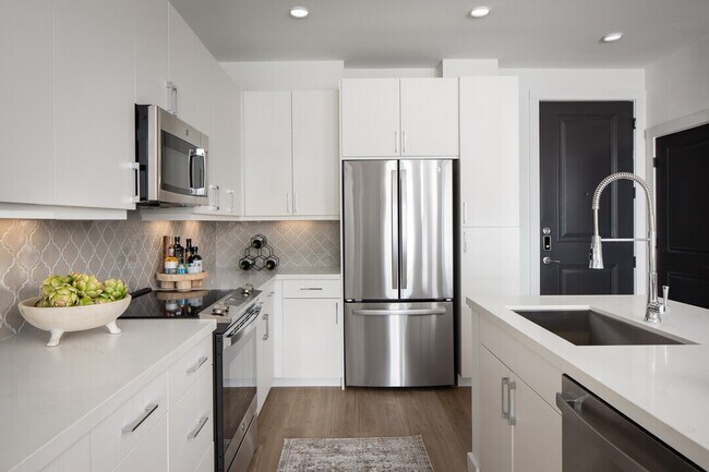 Photo - Lease Now to Receive 8 Weeks Free + a Gift... Unit BCCR1
