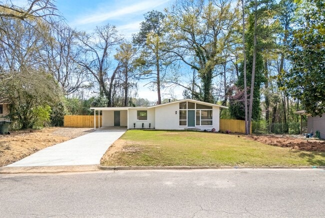 Building Photo - 720 Harper Ave