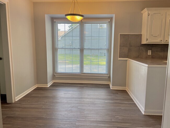 Photo - 30447 Parkview Dr