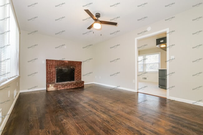 Photo - 4705 Vermont Ave