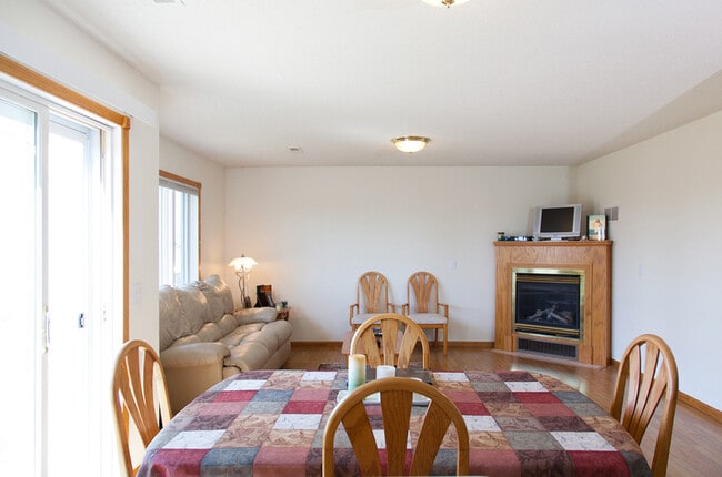 Photo - 433 15th Ave