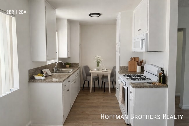 Photo - 5130 Yarmouth Ave Unidad 50