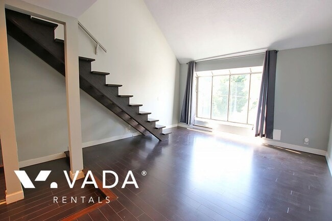 Building Photo - The Nelson 1 Bedroom Loft Rental 204-1070 ... Unit 204