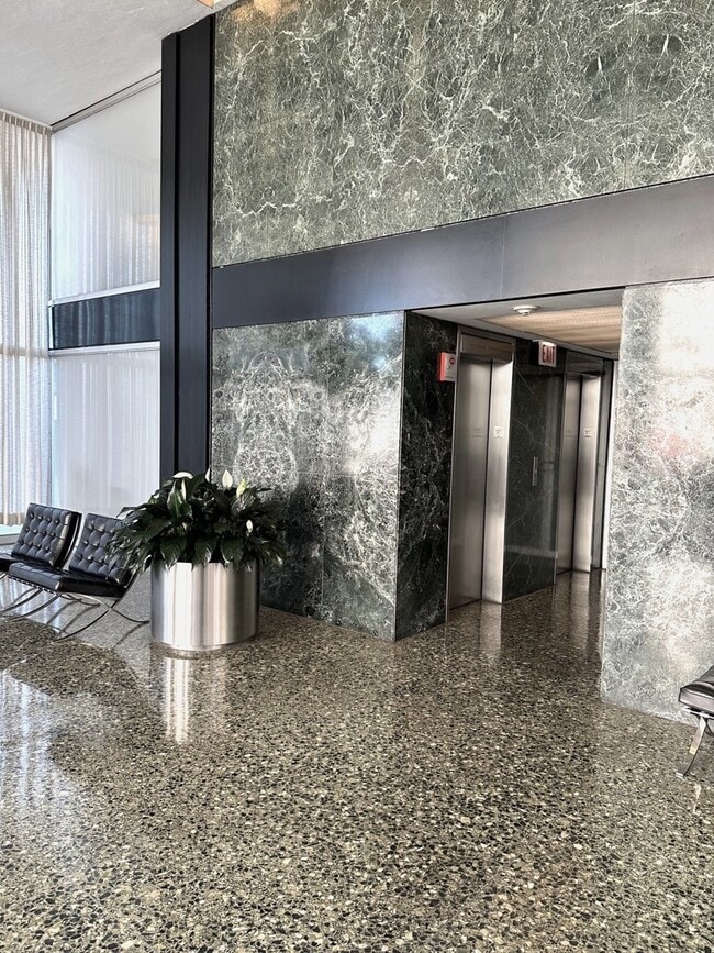 Photo - 910 N Lake Shore Dr Unit 2220