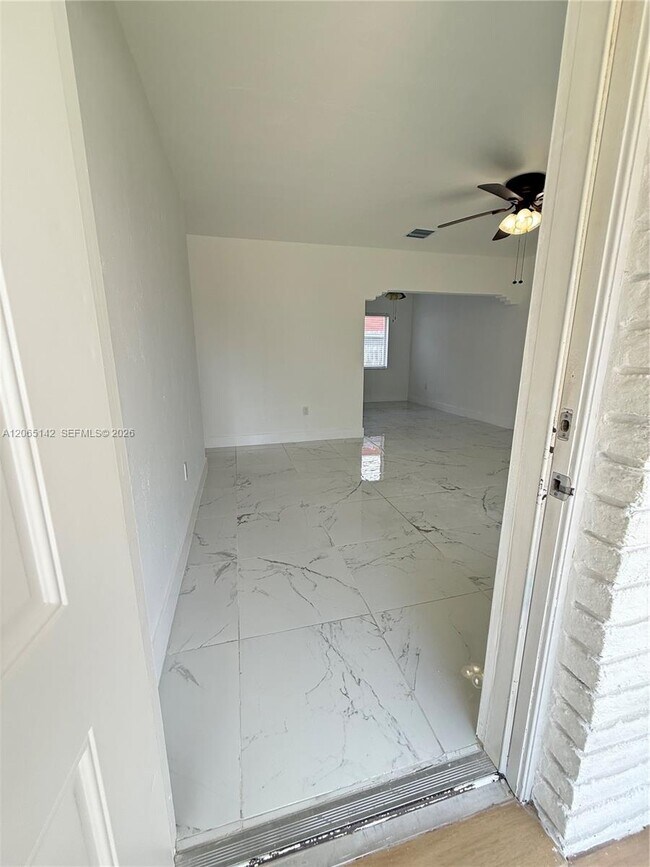 Photo - 3177 SW 27th Terrace Unit 3177
