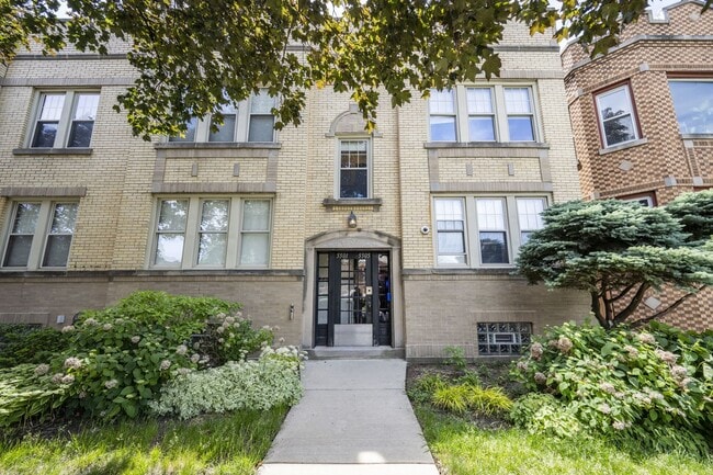 Photo - 5505 W School St Unit 1D