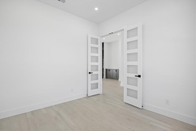Photo - 2057 Glenhollow Dr