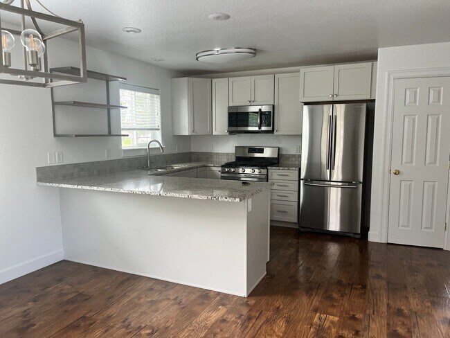 Photo - Beautiful 3 bed, 2 bath in the desirable Stonegate Neighborhood