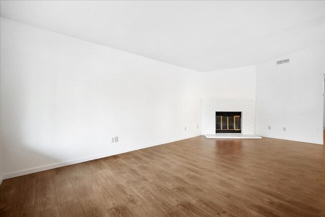 Photo - 1025 Marston St